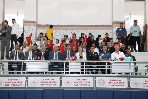 Kaymakamımız Sayın Şenol Öztürk, 19 Mayıs Atatürk'ü Anma, Gençlik ve Spor Bayramı Kutlama Törenine Katıldı.